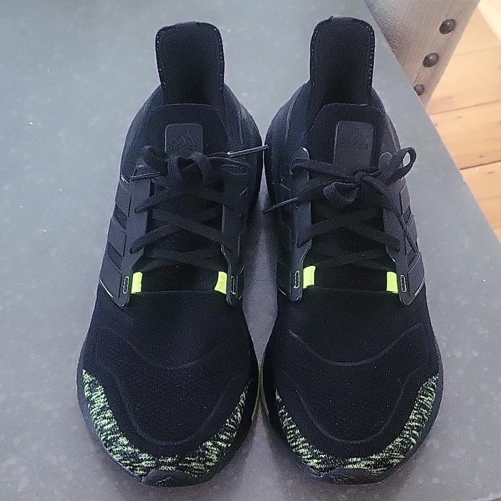 NEW Adidas Black and Green Sneakers